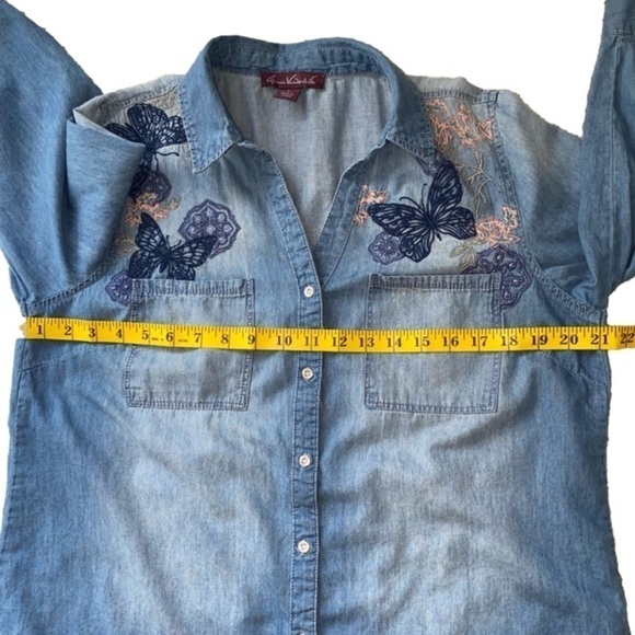 GLORIA VANDERBILT Chambray Shirt Butterfly Medley Embroidered Blue Women Size L - Picture 12 of 16
